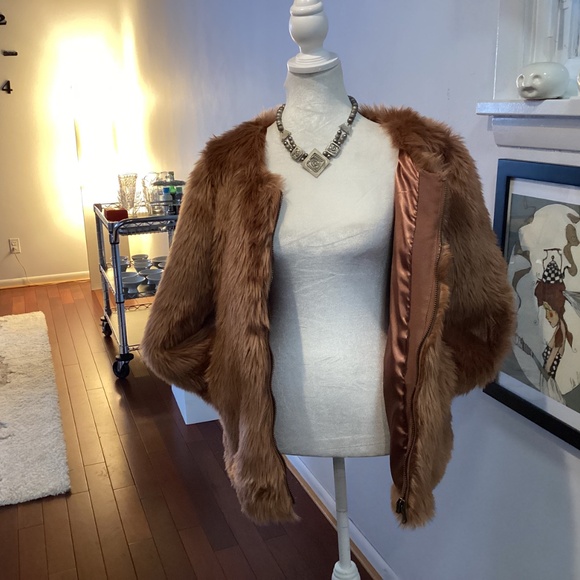 NWT forever 21 faux fur jacket BRONZE. FLUFFY MEDIUM. - Picture 11 of 14